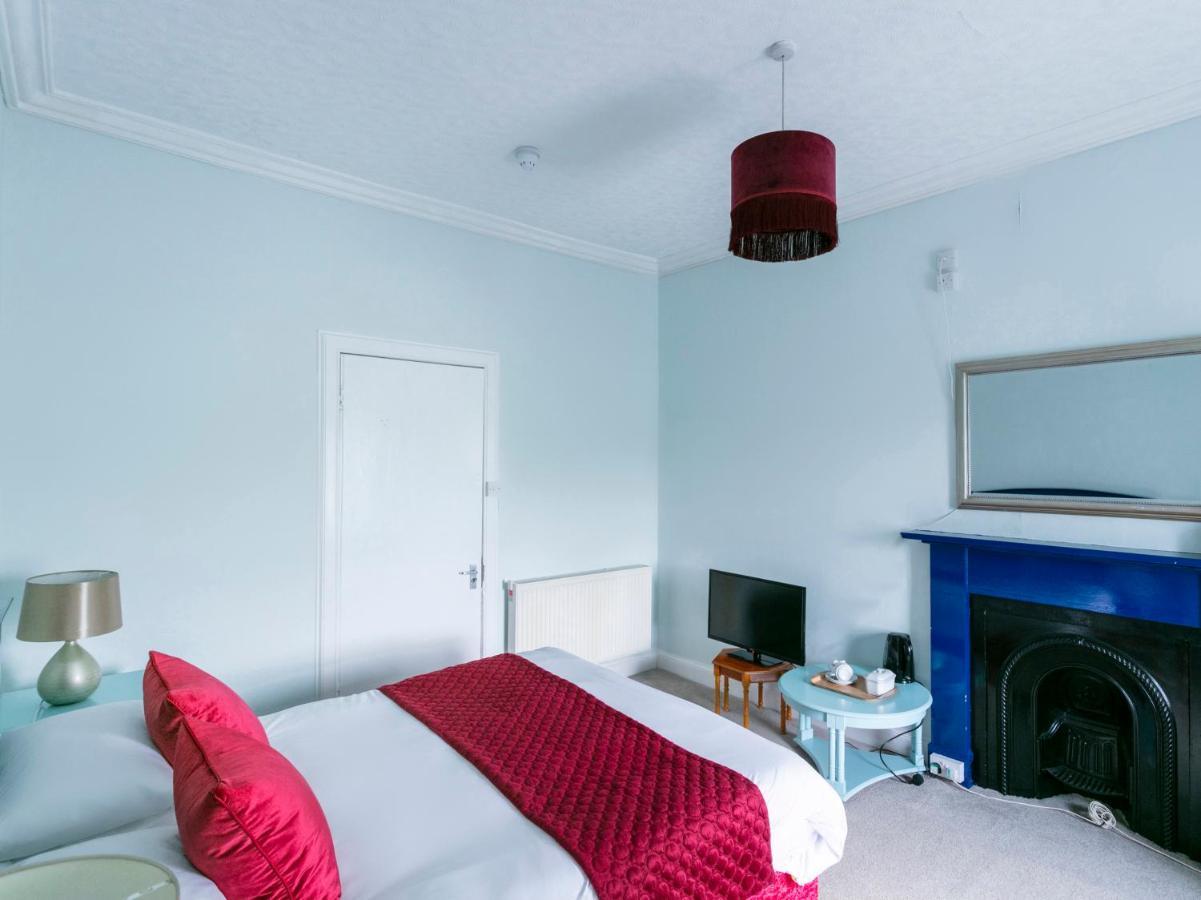 Oyo Lochinvar Hotel Glasgow Dış mekan fotoğraf
