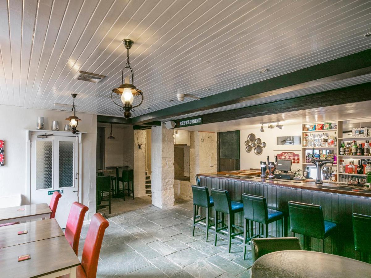 Oyo Lochinvar Hotel Glasgow Dış mekan fotoğraf